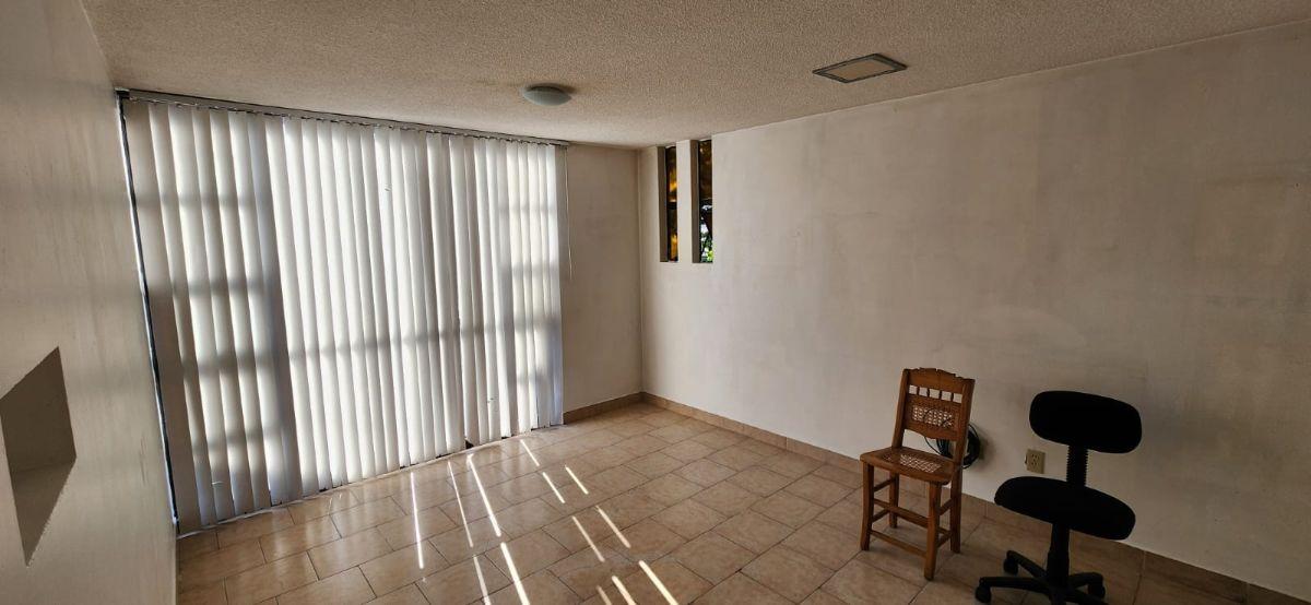 Linda Casa en Venta con Jardín en Los Cipreses, Coyoacán