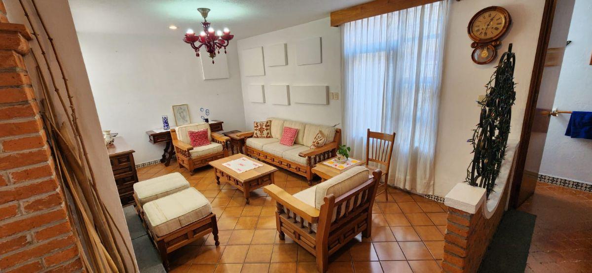 Linda Casa en Venta con Jardín en Los Cipreses, Coyoacán
