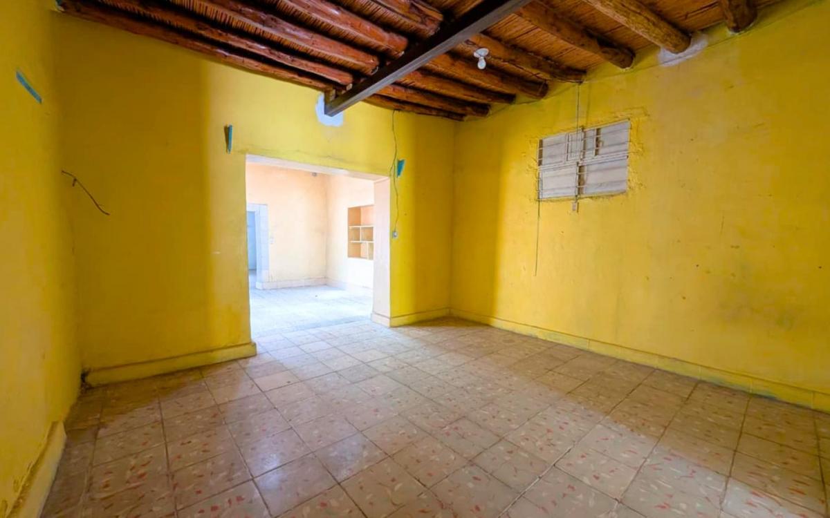 Casa con 8 Habitaciones en Venta, Parras de La Fuente Centro