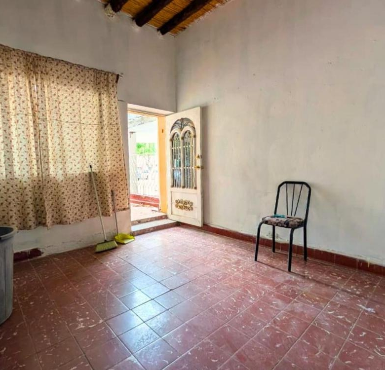 Casa con 8 Habitaciones en Venta, Parras de La Fuente Centro