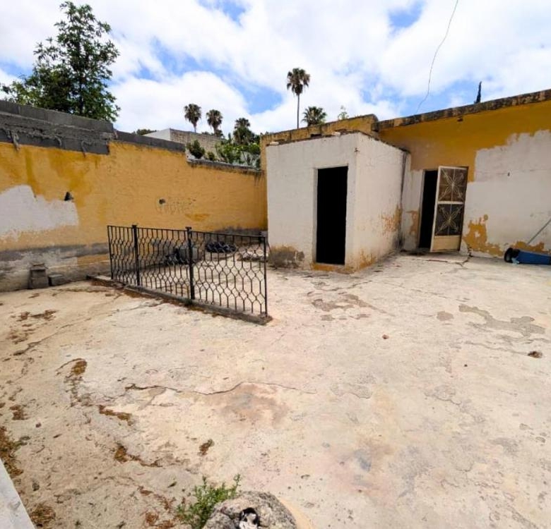 Casa con 8 Habitaciones en Venta, Parras de La Fuente Centro