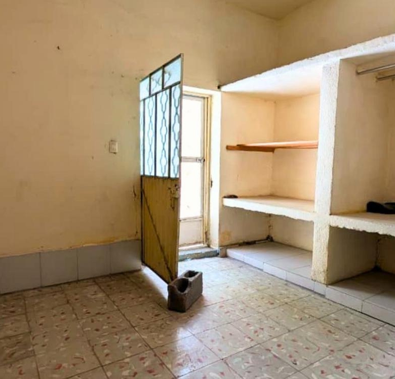 Casa con 8 Habitaciones en Venta, Parras de La Fuente Centro