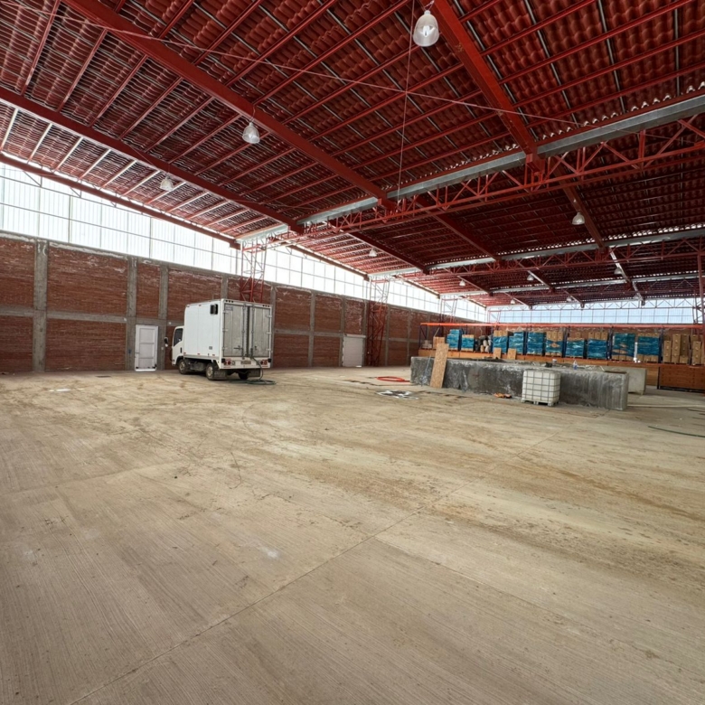 BODEGA EN CUILAPAM DE 940 M2 A ORILLA DE CARRETERA