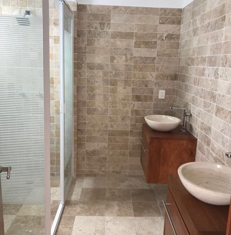 ​CASA EN VENTA EN FRACCIONAMIENTO PRIVADO MUY CERCA DE PLAZA DEL VALLE Y PLAZA OAXACA