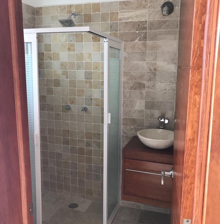 ​CASA EN VENTA EN FRACCIONAMIENTO PRIVADO MUY CERCA DE PLAZA DEL VALLE Y PLAZA OAXACA
