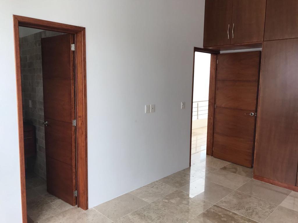 CASA JOSE 5 CASA EN VENTA EN FRACCIONAMIENTO PRIVADO MUY CERCA DE PLAZA DEL VALLE Y PLAZA OAXACA