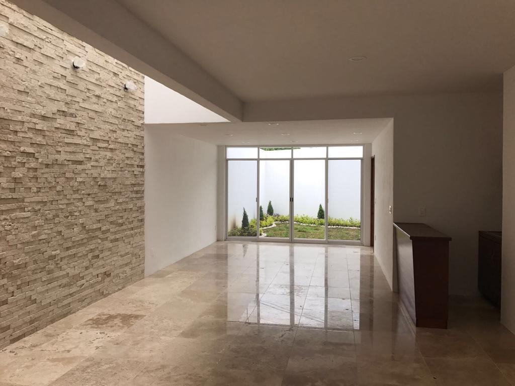 CASA JOSE 9 CASA EN VENTA EN FRACCIONAMIENTO PRIVADO MUY CERCA DE PLAZA DEL VALLE Y PLAZA OAXACA