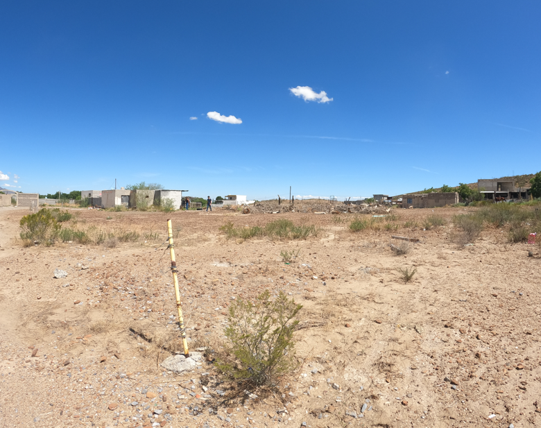 Casa con amplio terreno en Ejido Parras