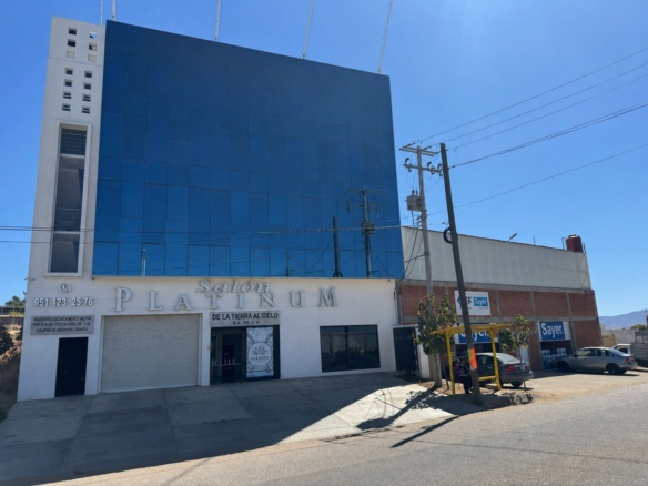 SE RENTA EDIFICIO PLATINUM EN CUILAPAM