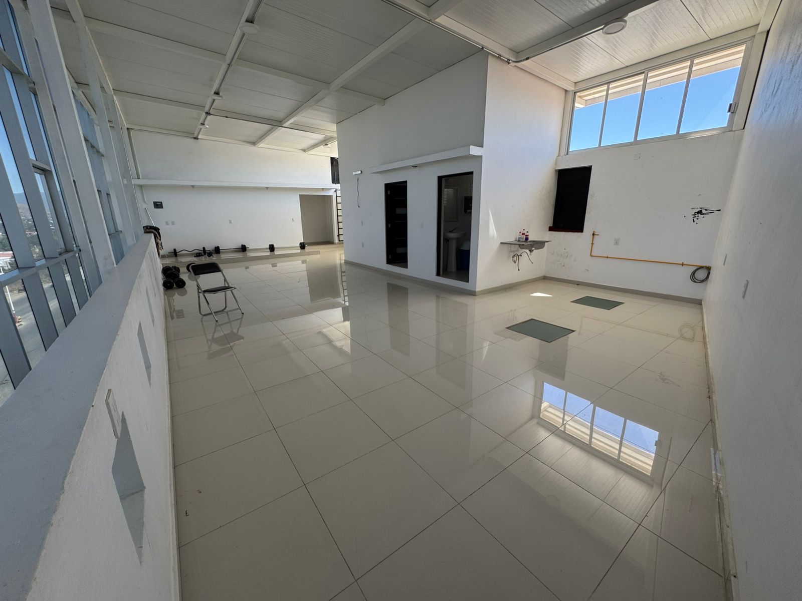 SE RENTA EDIFICIO PLATINUM EN CUILAPAM