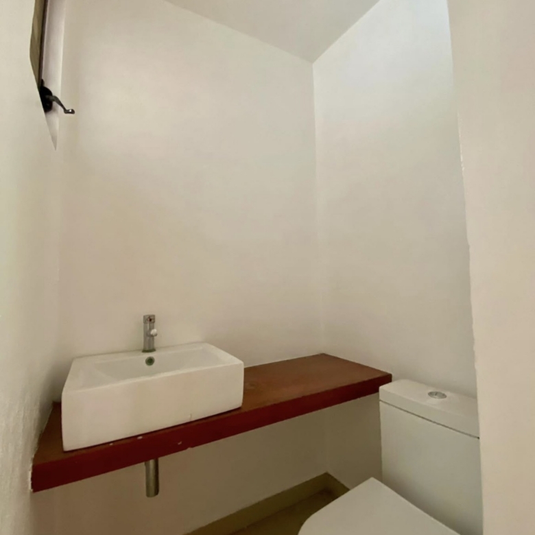 CASA EN VENTA. LOMAS DE SIERRA JUAREZ