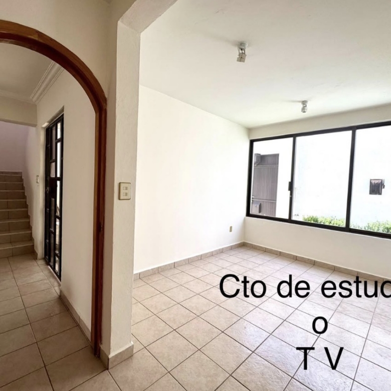 CASA EN VENTA. LOMAS DE SIERRA JUAREZ