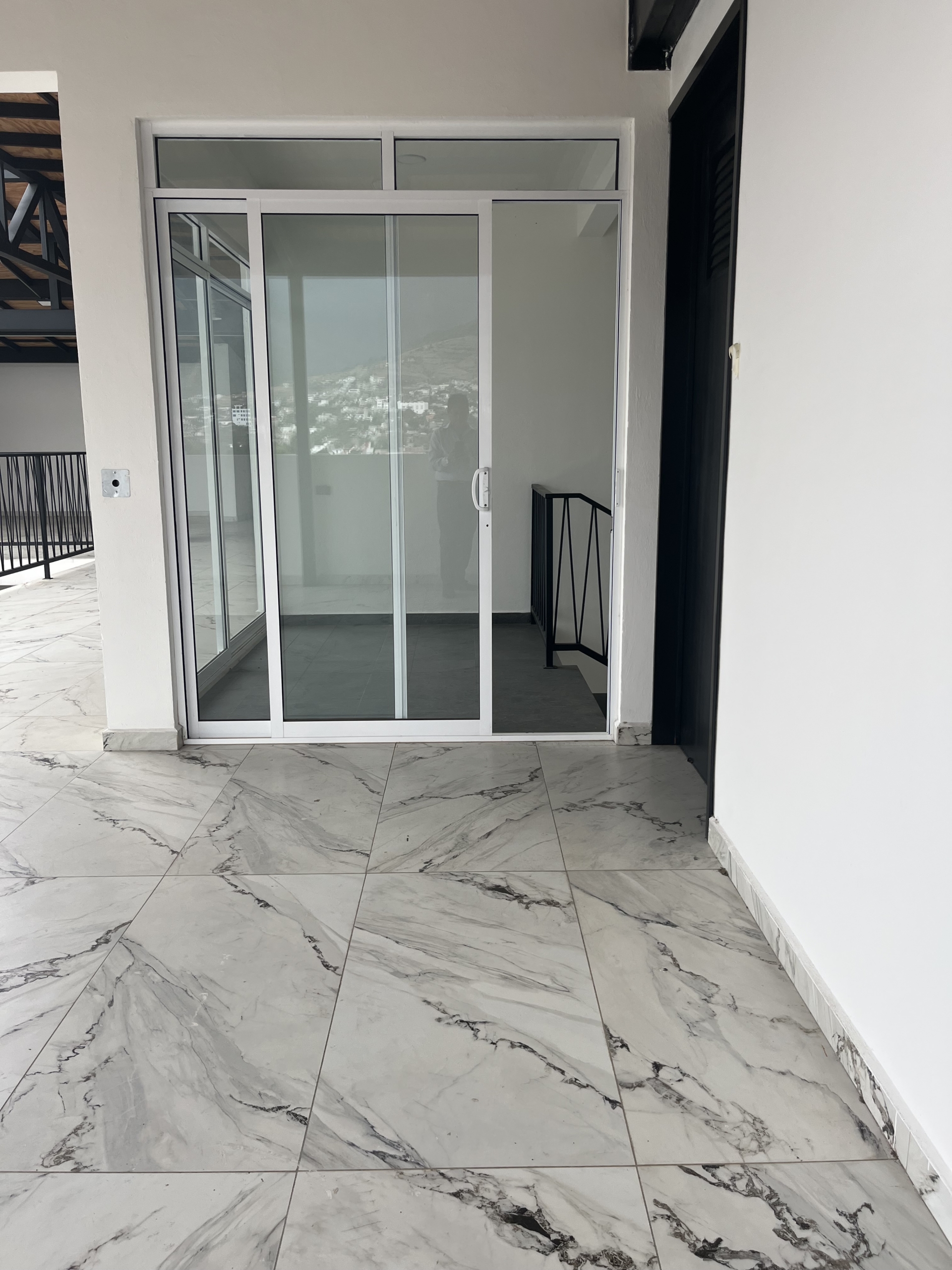 IMG_8233 LOCAL COMERCIAL 50 M2 EN COL. VOLCANES