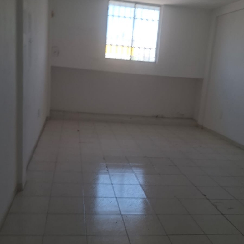 Edificio Comercial en Venta sobre Av. Tulum – 10 Locales y Oficinas | Excelente Ubicación en Cancún