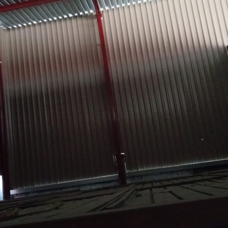 Renta de bodega de 1800 m2 en Símbolos Patrios