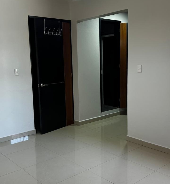 CASA EN RENTA DETRAS DE LA UABJO