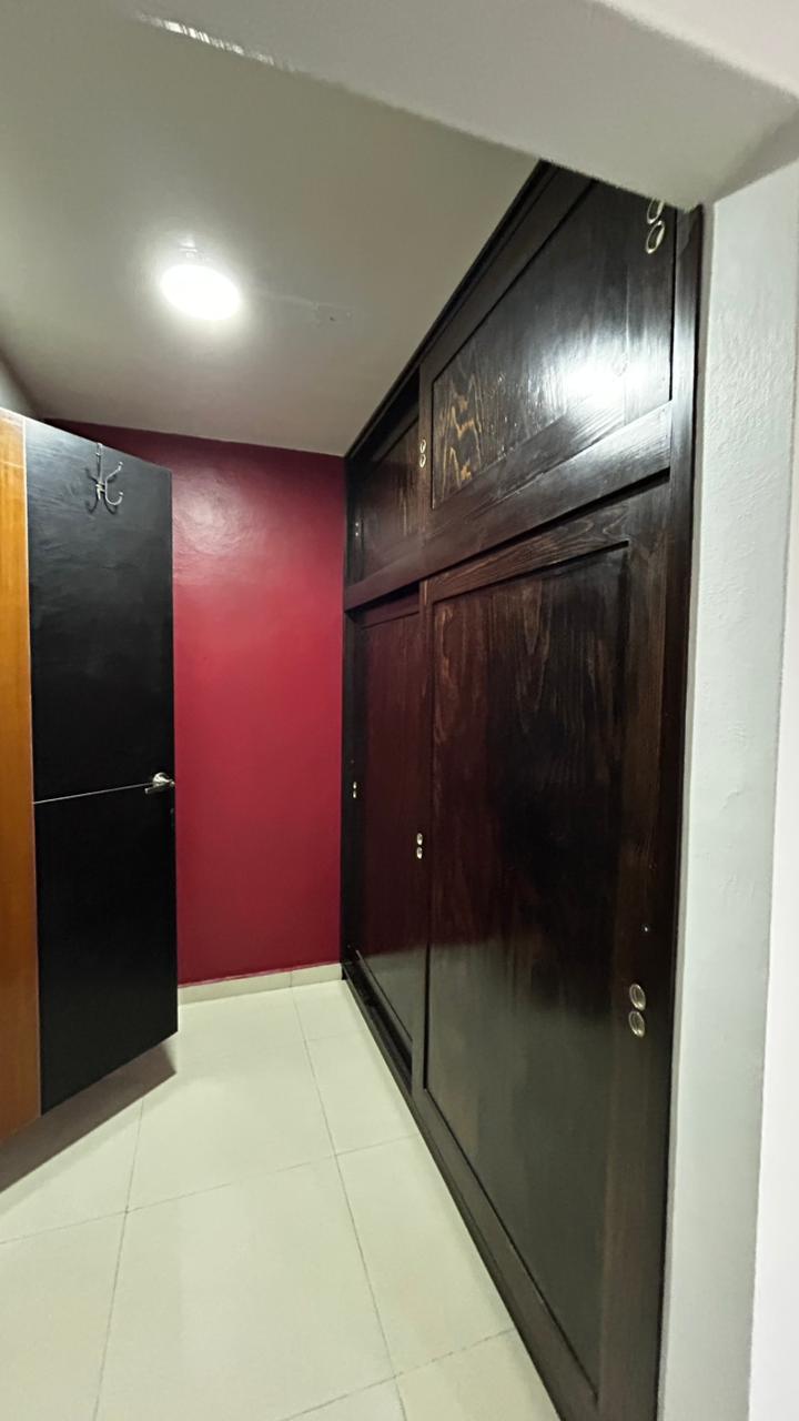 CASA EN RENTA DETRAS DE LA UABJO