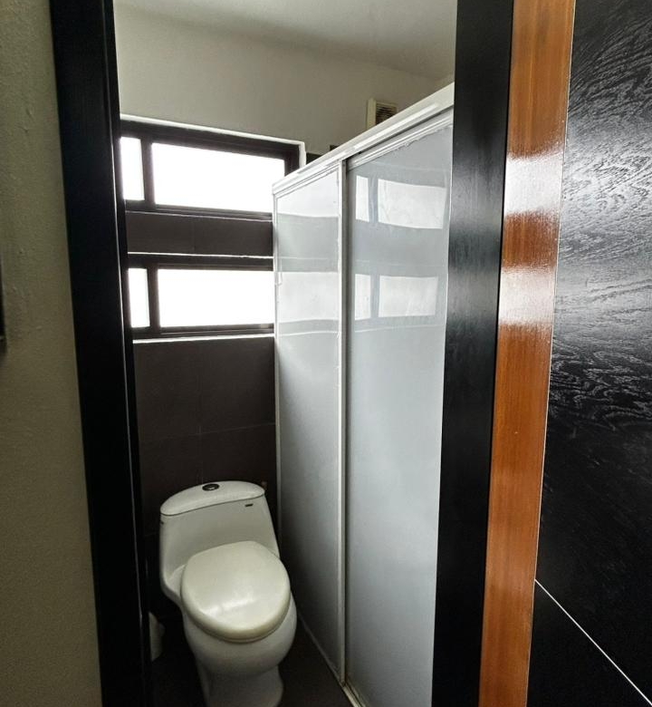 CASA EN RENTA DETRAS DE LA UABJO