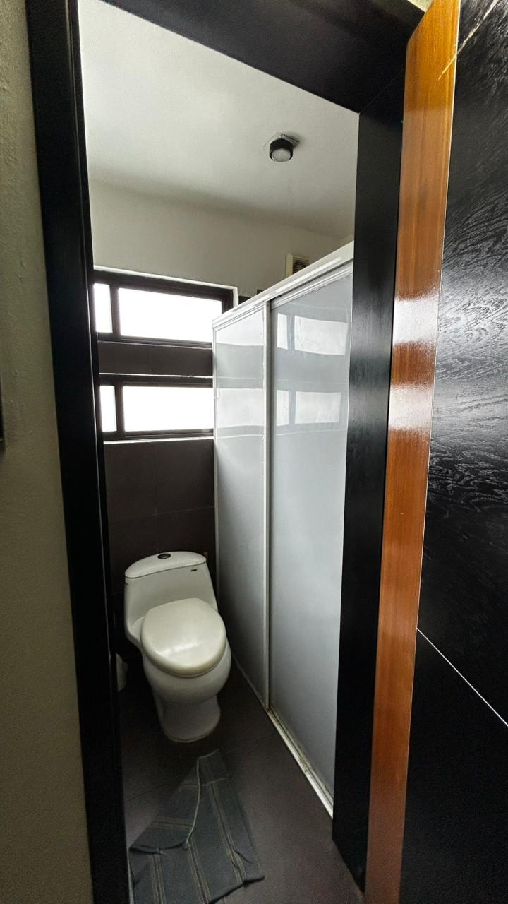 CASA EN RENTA DETRAS DE LA UABJO