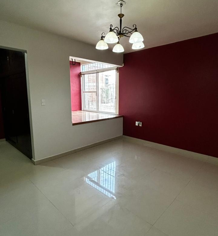 CASA EN RENTA DETRAS DE LA UABJO