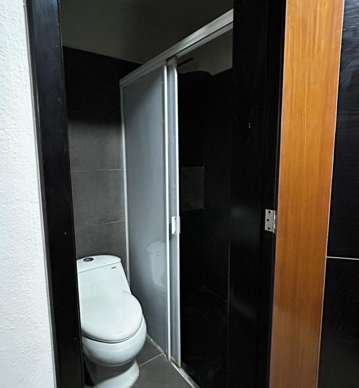 CASA EN RENTA DETRAS DE LA UABJO