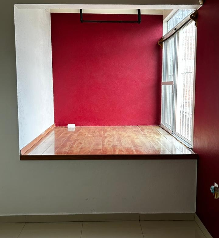 CASA EN RENTA DETRAS DE LA UABJO