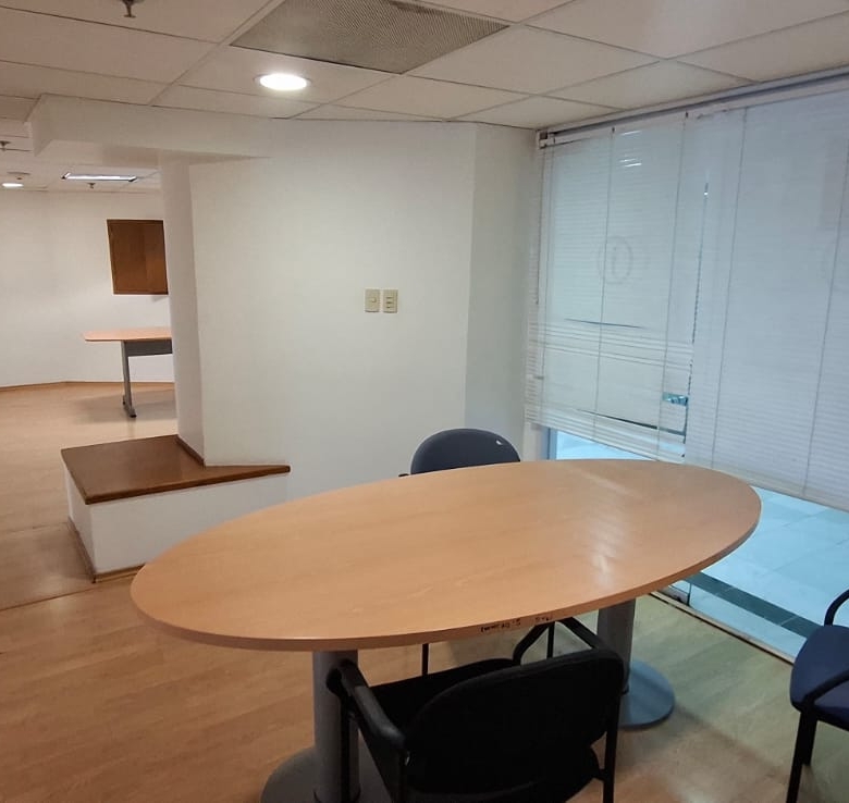 World Trade Center- Oficina en venta.