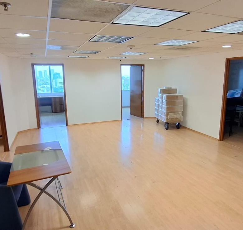 World Trade Center- Oficina en venta.