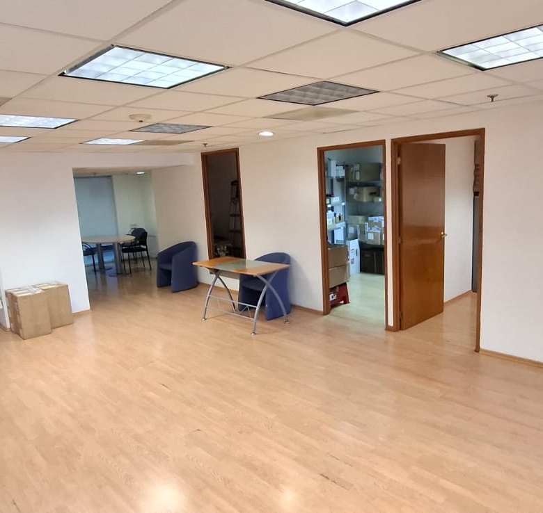 World Trade Center- Oficina en venta.