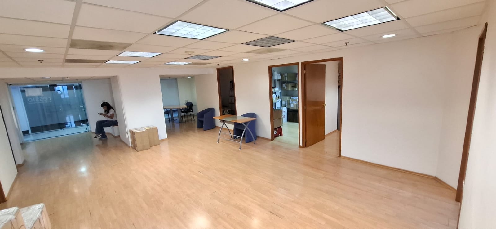WhatsApp Image 2026-05-28 at 9.19.20 AM (2) World Trade Center- Oficina en venta.