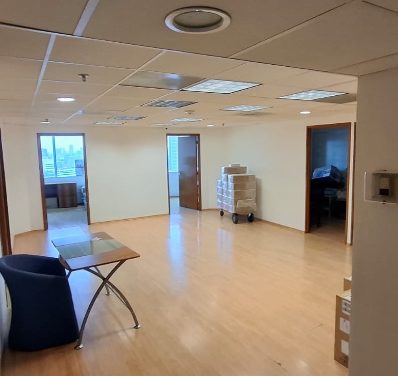 World Trade Center- Oficina en venta.