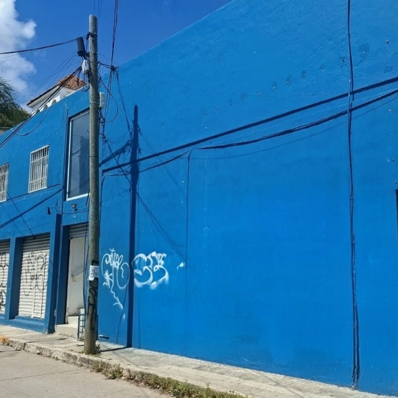 Edificio Comercial en Venta sobre Av. Tulum – 10 Locales y Oficinas | Excelente Ubicación en Cancún