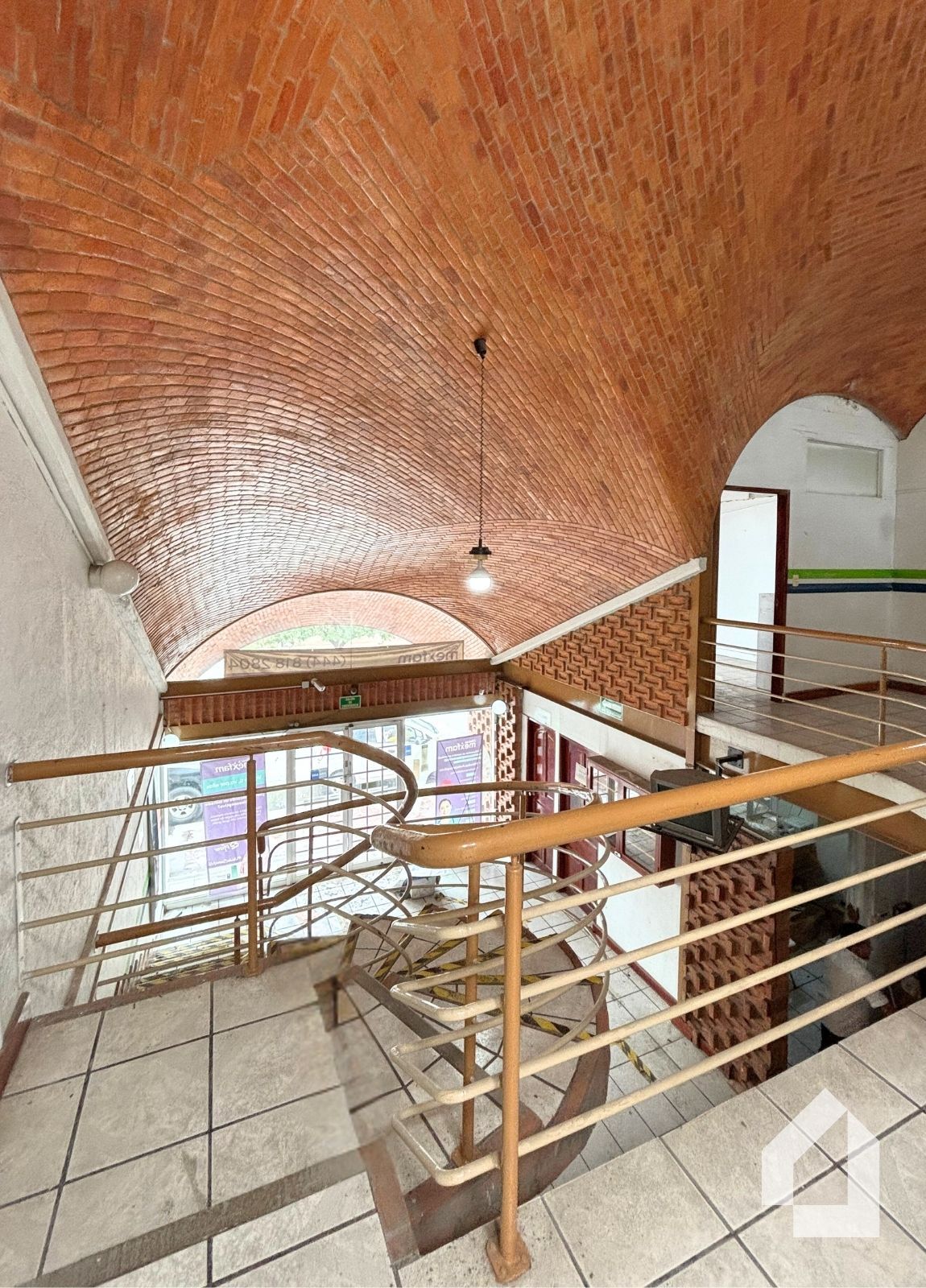1000675033 CLÍNICA EN VENTA – REMATE POR DEBAJO DE SU AVALÚO