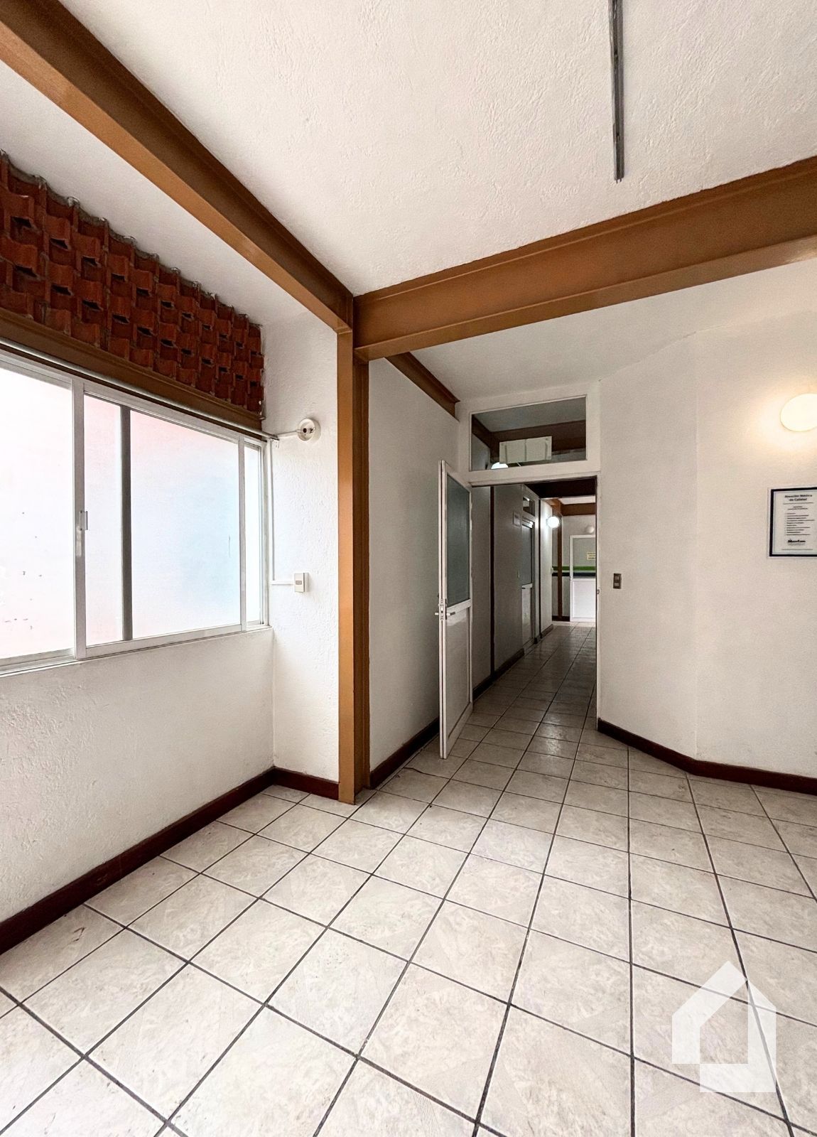 1000675052 CLÍNICA EN VENTA – REMATE POR DEBAJO DE SU AVALÚO