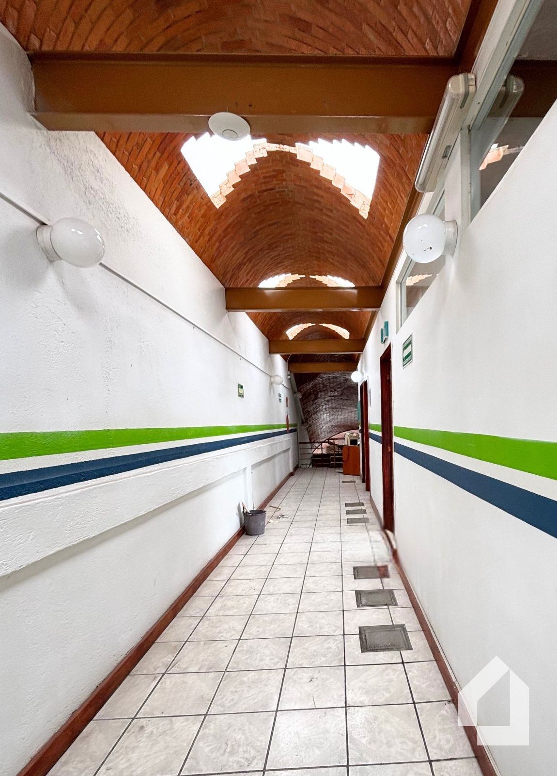 1000675058 CLÍNICA EN VENTA – REMATE POR DEBAJO DE SU AVALÚO