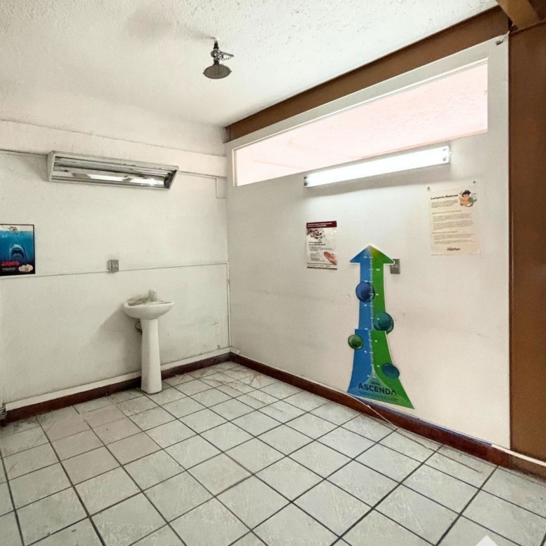 CLÍNICA EN VENTA – REMATE POR DEBAJO DE SU AVALÚO