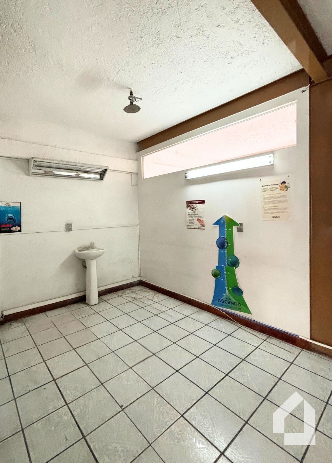 1000675071 CLÍNICA EN VENTA – REMATE POR DEBAJO DE SU AVALÚO