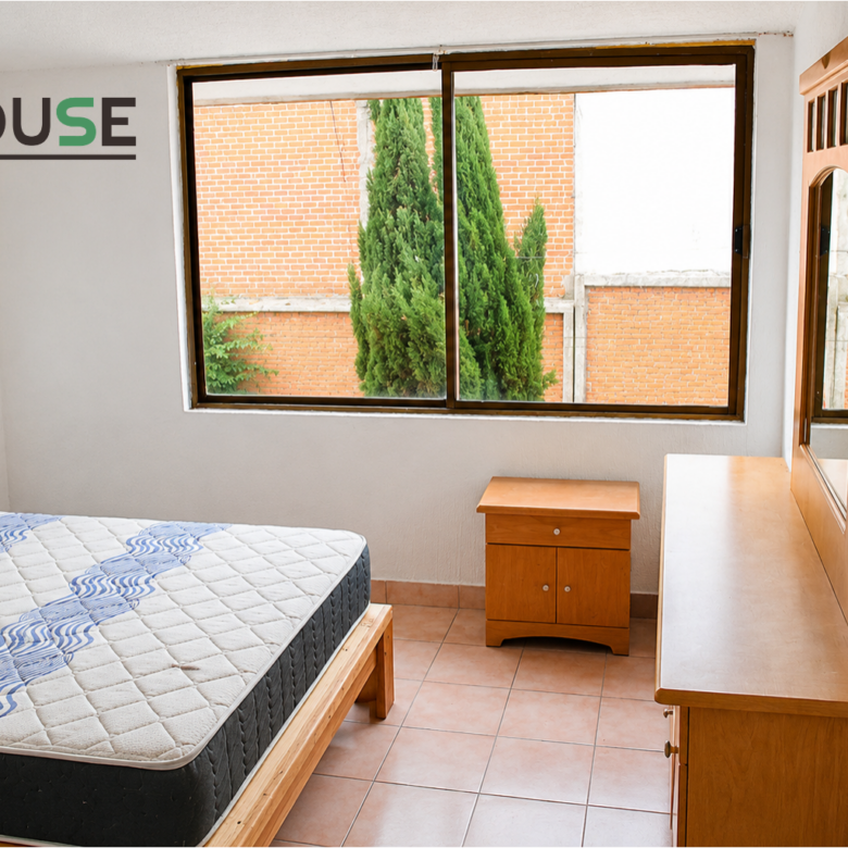 AMPLIA CASA EN VENTA 11 HABITACIONES FRACIONAMIENTO RINCON DE OCOLUSEN