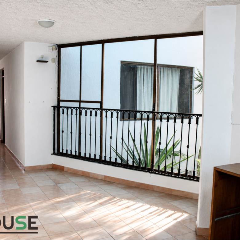 AMPLIA CASA EN VENTA 11 HABITACIONES FRACIONAMIENTO RINCON DE OCOLUSEN