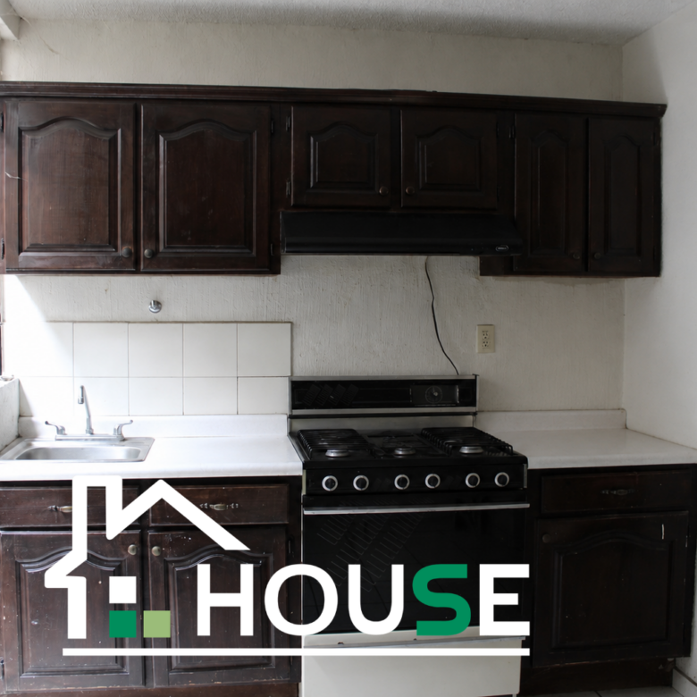 CASA PEQUEÑA EN VENTA OCOLUSEN MORELIA