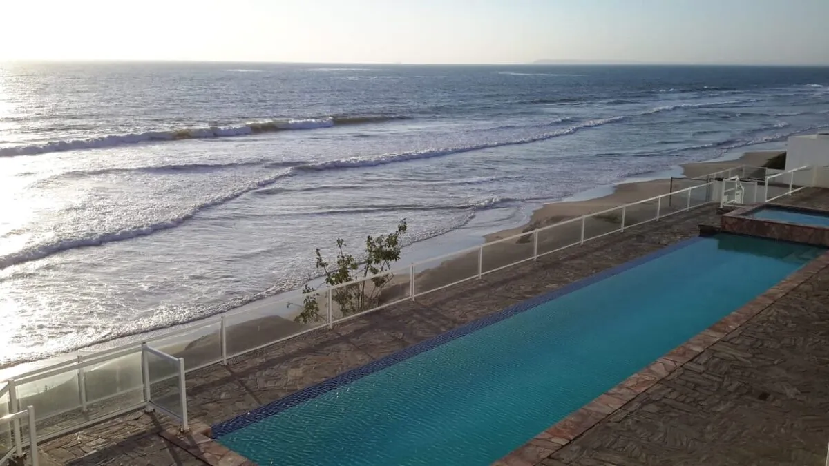 302.A ¡Oportunidad única en Playas de Tijuana! 🌊✨