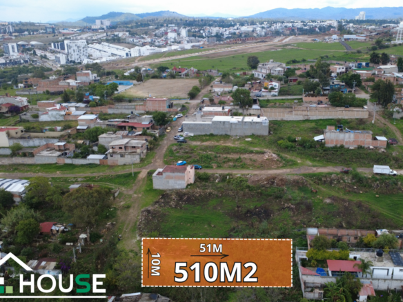 TERRENO EN VENTA 510m2 COLONIA LOS ENCINOS, CERCA DE ALTOZANO MORELIA