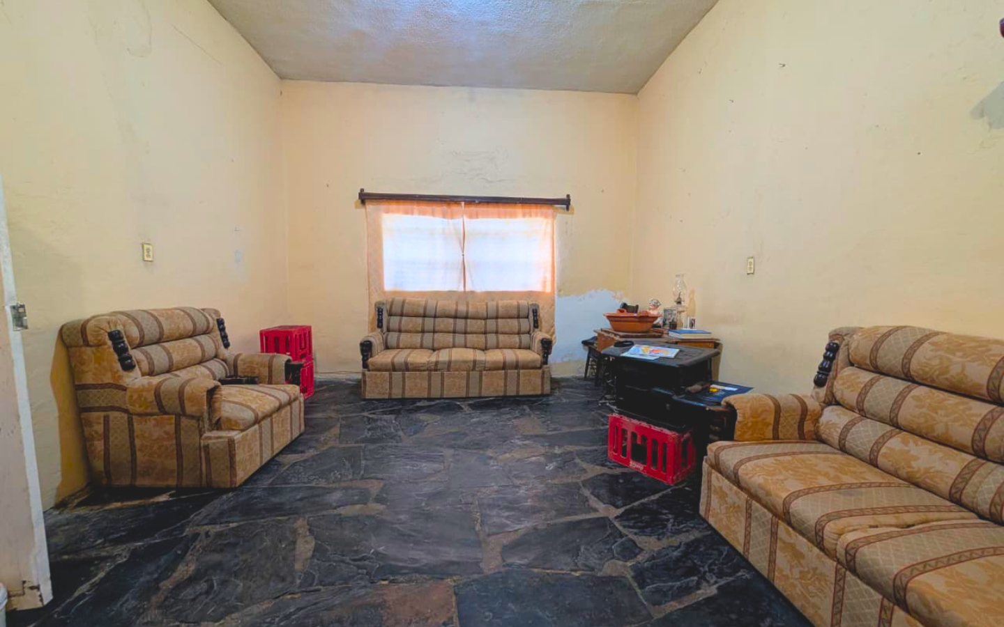 75 Casa en Venta de 5 habitaciones