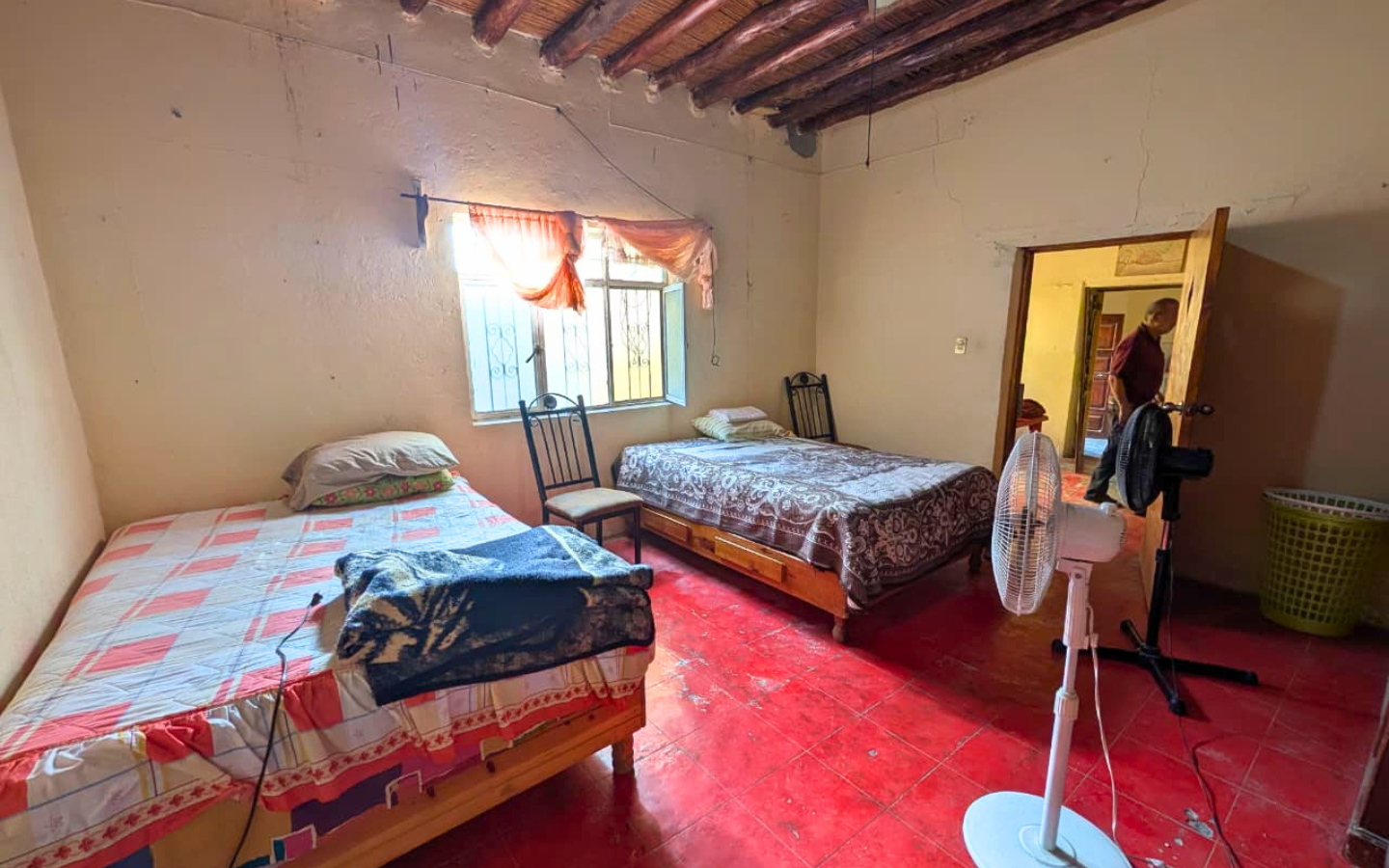82 Casa en Venta de 5 habitaciones