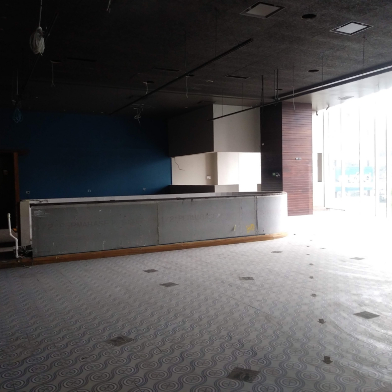 RENTA: Local comercial en Escape Santa Fe, ciudad de México