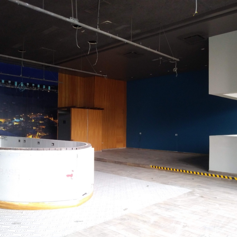 RENTA: Local comercial en Escape Santa Fe, ciudad de México
