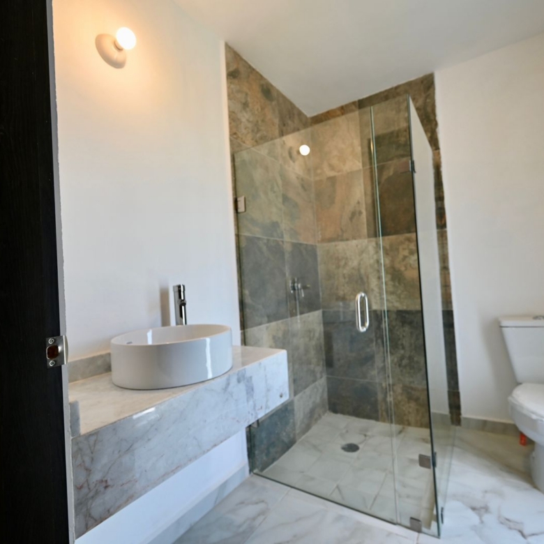HERMOSA RESIDENCIA/FRACCIONAMIENTO RAMBLAS LOS CABOS /VILLA DE POZOS, S.L.P.