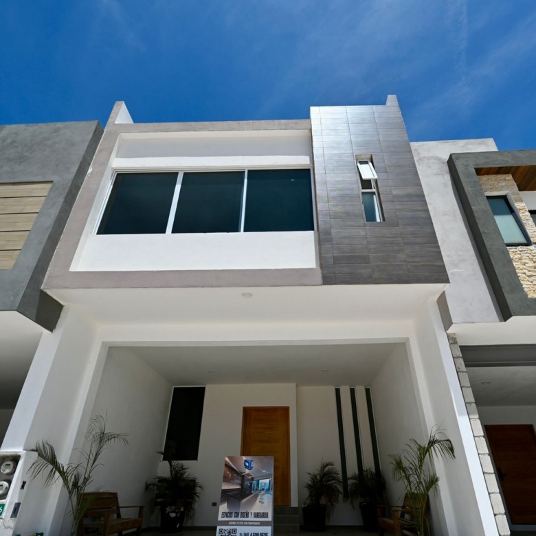 HERMOSA RESIDENCIA/FRACCIONAMIENTO RAMBLAS LOS CABOS /VILLA DE POZOS, S.L.P.