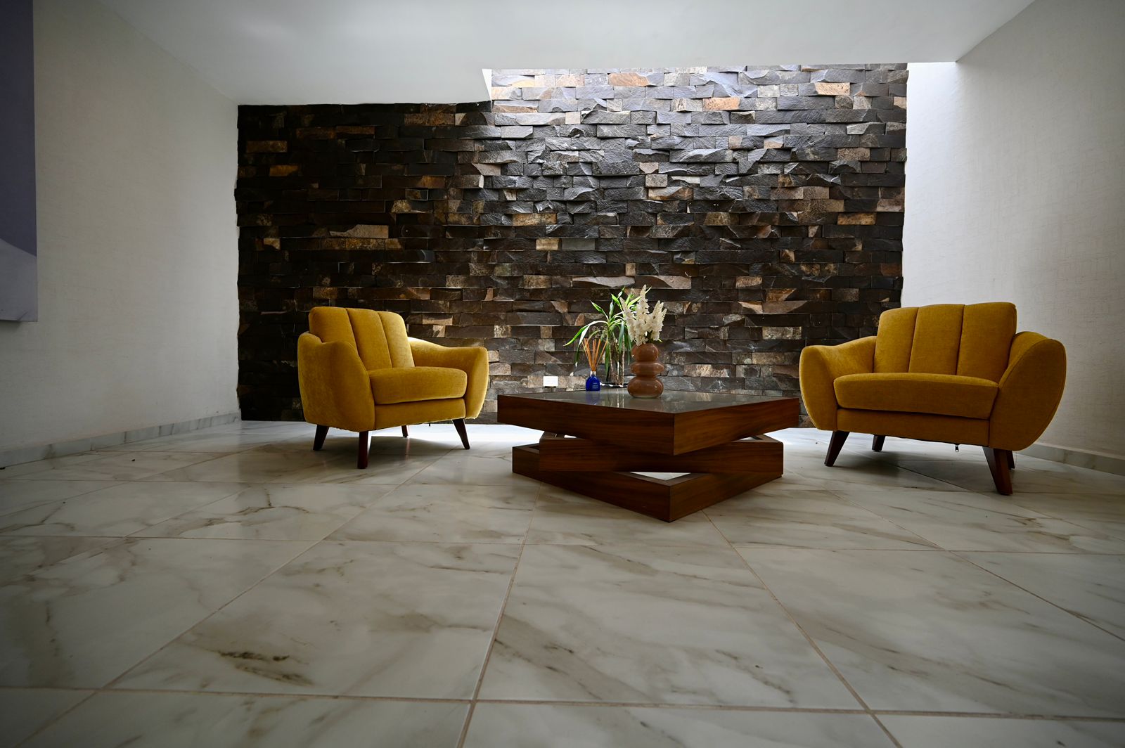 HERMOSA RESIDENCIA/FRACCIONAMIENTO RAMBLAS LOS CABOS /VILLA DE POZOS, S.L.P.