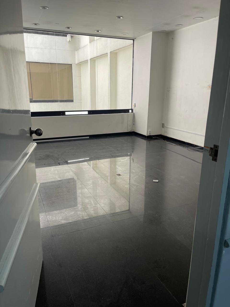 RADIATAS46_1 VENTA: Oficina en edificio ubicado en Radiatas 46, Bosques de las Lomas , Cuajimalpa, CDMX.